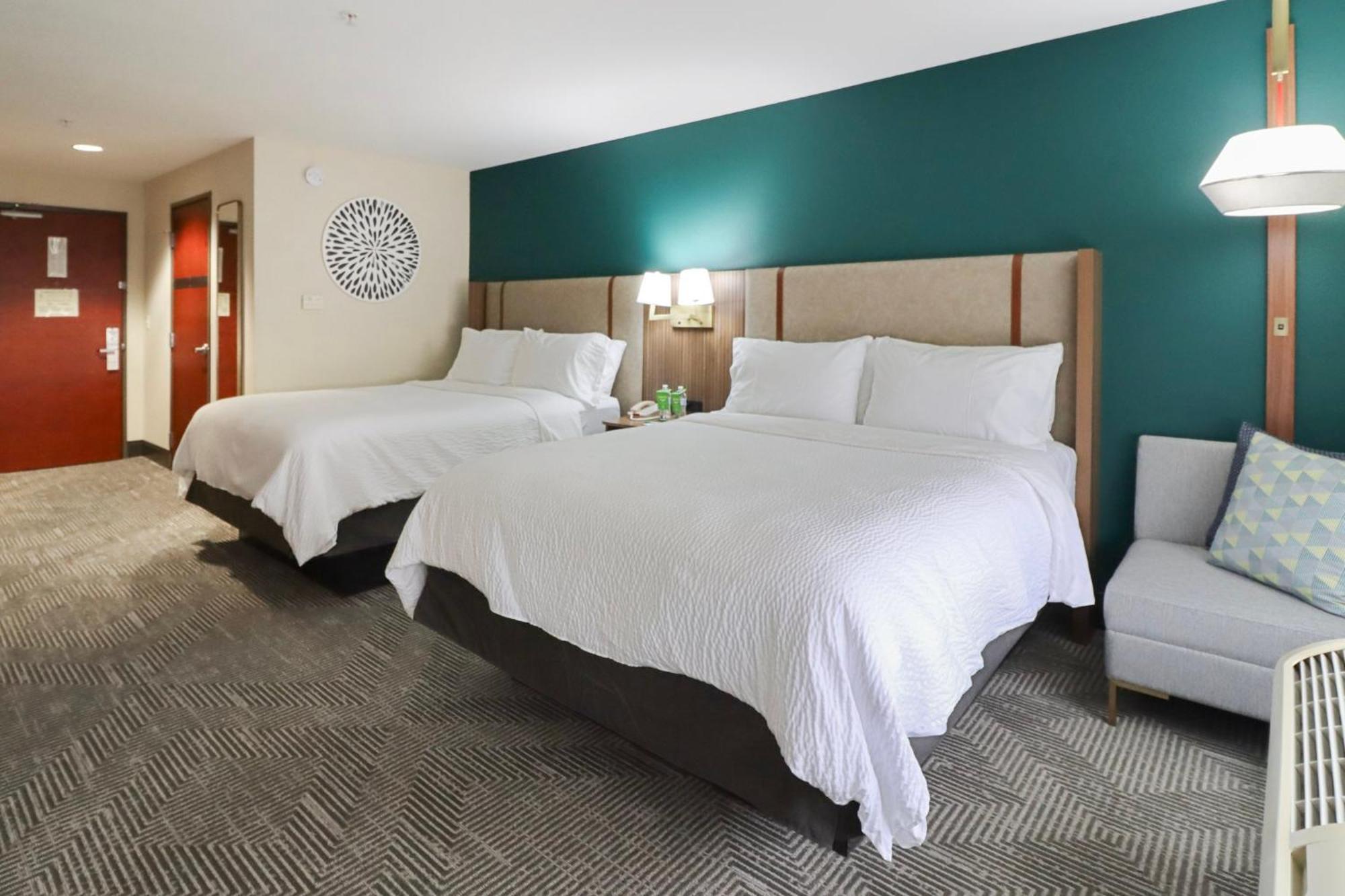 Holiday Inn Quincy By Ihg Esterno foto
