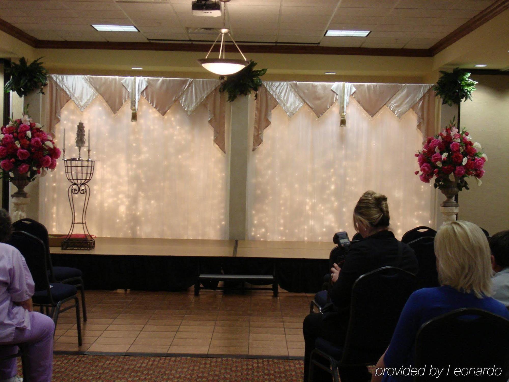 Holiday Inn Quincy By Ihg Servizi foto