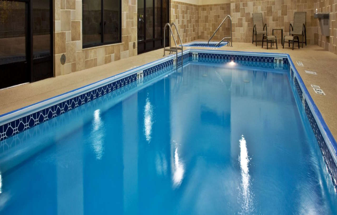 Holiday Inn Quincy By Ihg Esterno foto